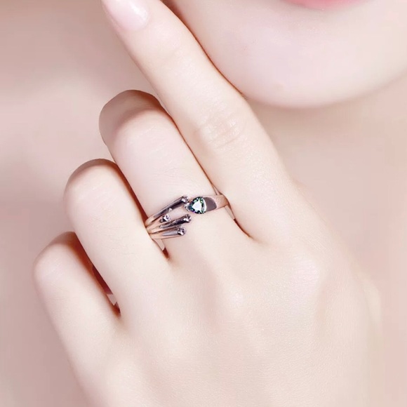 Ring - Picture 4 of 6